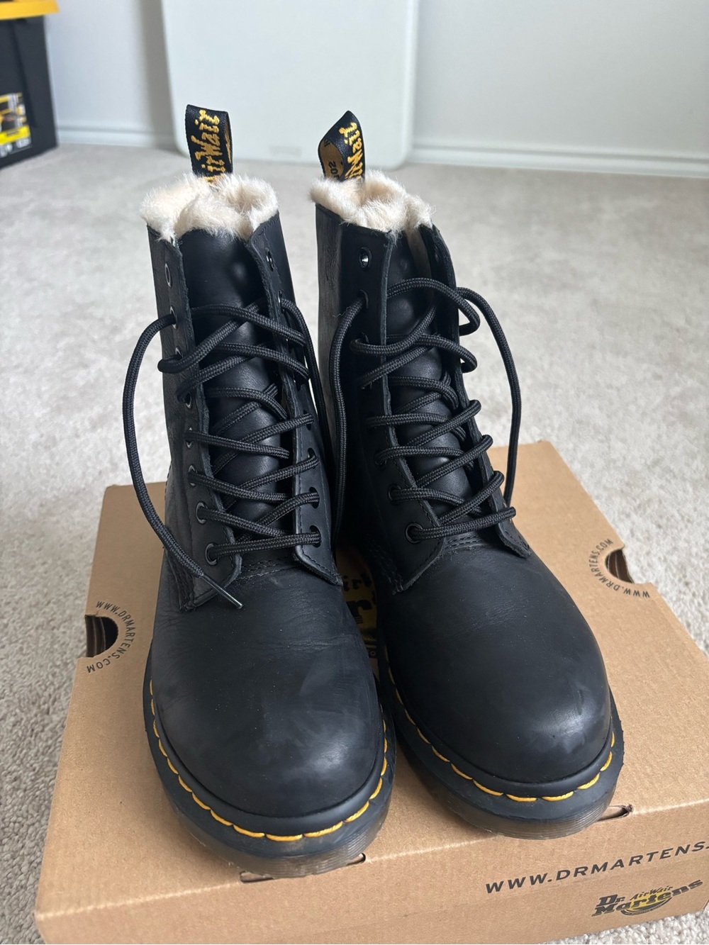 Dr. Martens Black Lace-Up Boots fur lined
